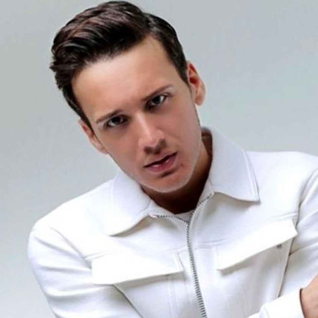 Имя edis. Edis martilar. Edis. Edis певец турция рост. Имя edis.